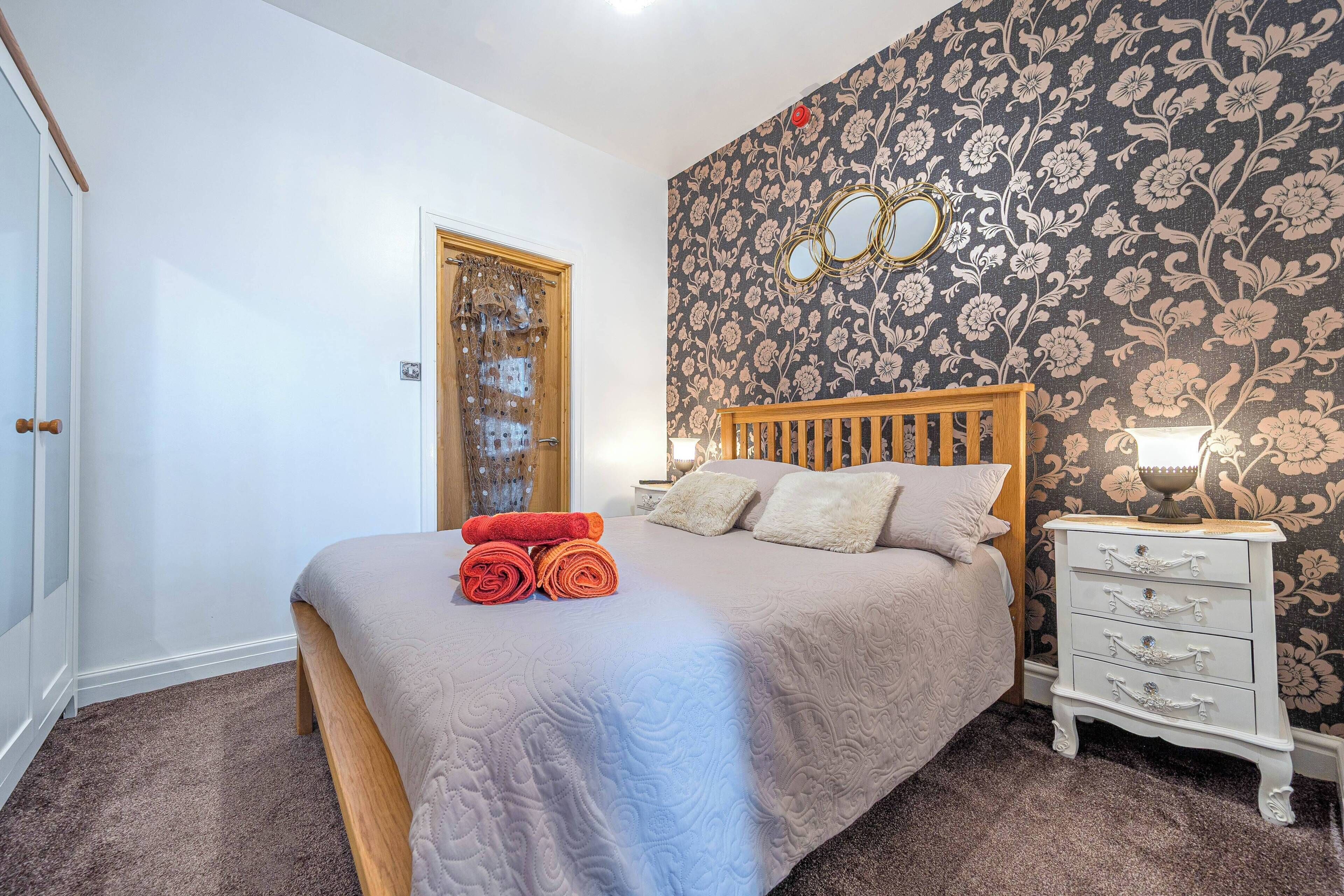 1 bedroom, iron/ironing board, free WiFi, bed sheets