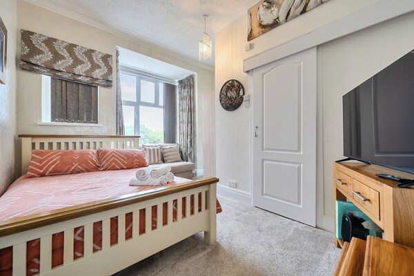 Ground Floor Studio Apartment At Sea-cote - Blackpool