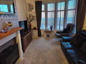 Living area - Apartment Sleeps 4 With Beach Access (Blackpool)