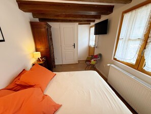 3 bedrooms, free WiFi - Charming cottage - 6 guests, pets welcome (Souvigny-en-Sologne)