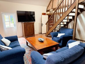 TV - Charming cottage - 6 guests, pets welcome (Souvigny-en-Sologne)