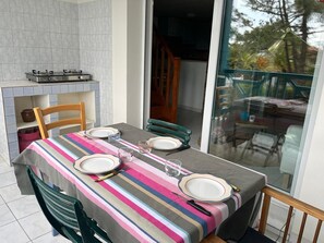Outdoor dining - Mezzanine apartment near ocean - 4 guests (Capbreton)