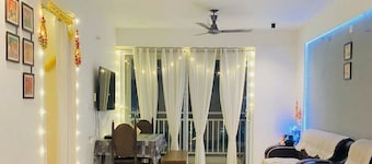 Skyline Serenity: Luxury Flat with Private Balcony