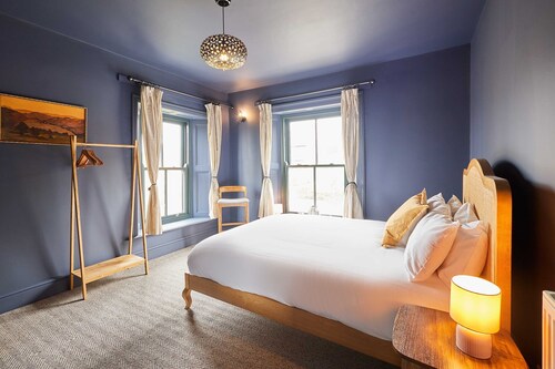 Host Stay - Mulgrave House