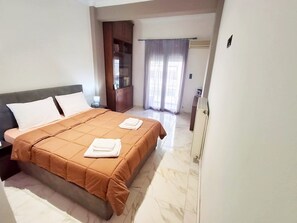 House - Fotis Urban Athens Beauty (Nea Ionia)