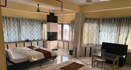 Hotel Sai Amar International