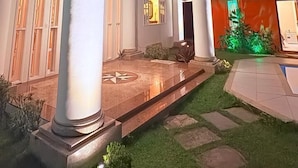 Gambar tidak terklasifikasi, 4 dari 60, tombol