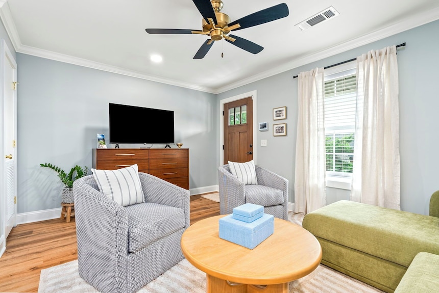 Roaring On Ross In Downtown Auburn, 1br/1ba That Sleeps 4! - Auburn, AL