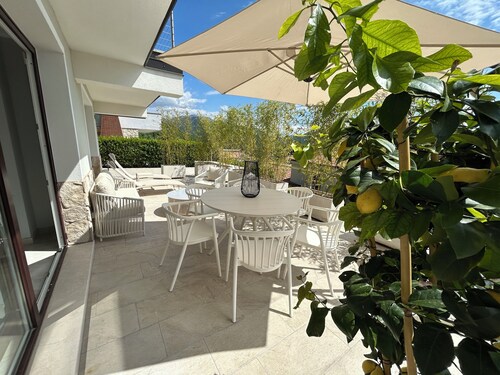 Beautiful villa on a hillside with private pool and lake view on Lake Garda!!!