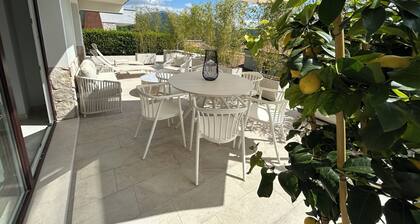 Beautiful villa on a hillside with private pool and lake view on Lake Garda!!!