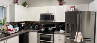 Beautiful one bedroom and one bath inside a family home
Very nice for students