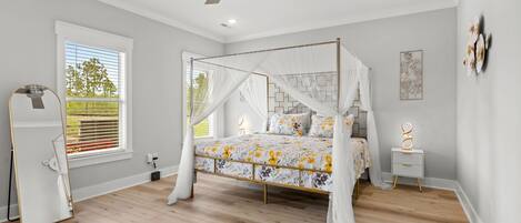 Iron/ironing board, travel crib, free WiFi, bed sheets