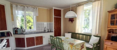 House | Dining