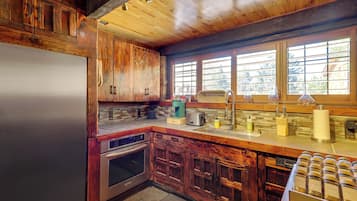 House (1 Bedroom) | Interior