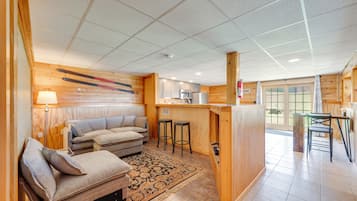 Apartment (1 Bedroom) | Interior