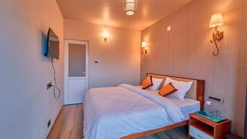 Deluxe Double Room | Free WiFi