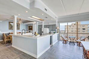 Apartment (3 Bedrooms) | Interior - Penthouse w/ Beach Access: Suntide III - Unit 1101 (South Padre Island)