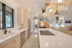 House (3 Bedrooms) | Interior - All-season Adventure in Mccall! Modern Family Home (McCall)