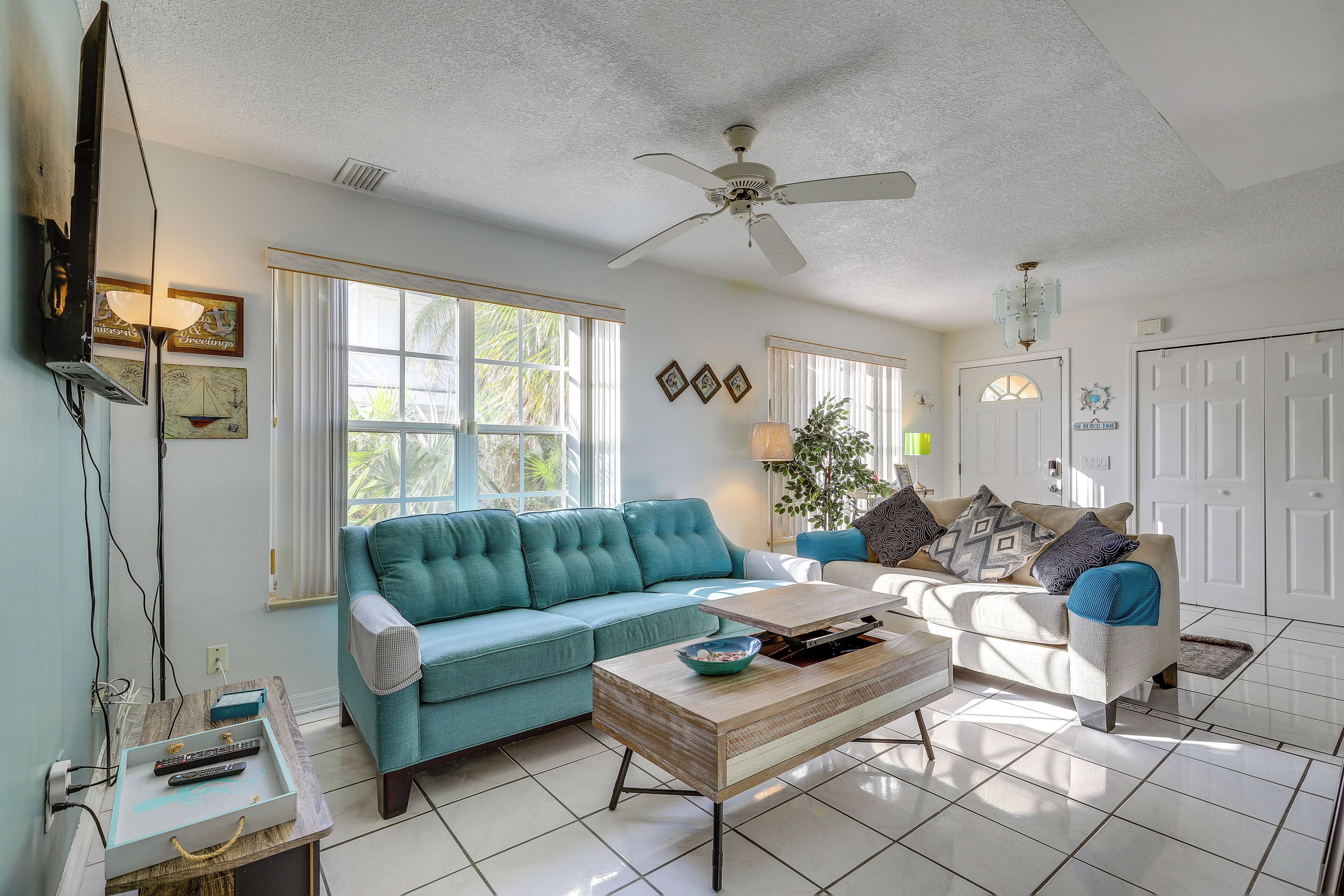 House (2 Bedrooms) | Interior