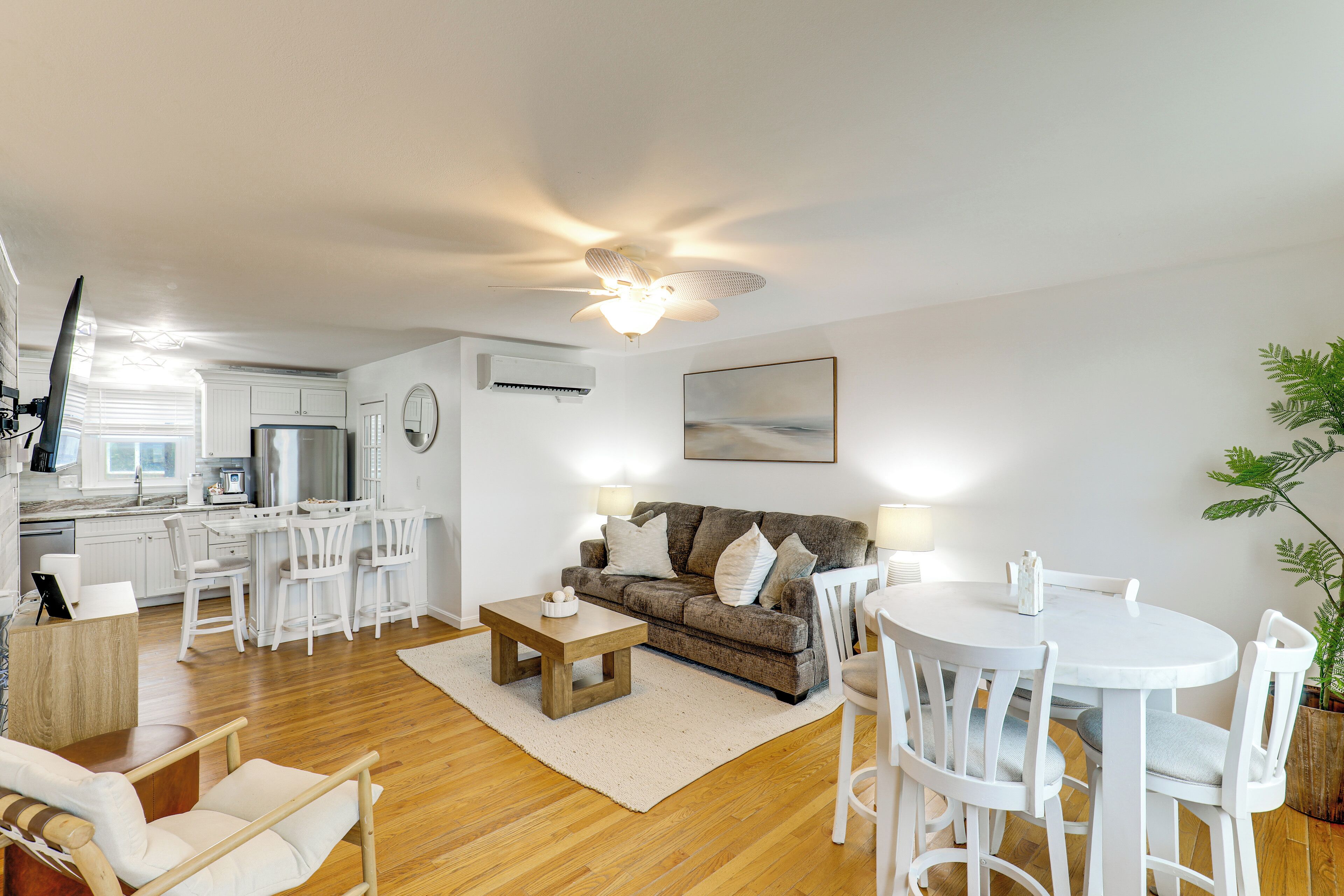 Apartment (2 Bedrooms) | Front of property