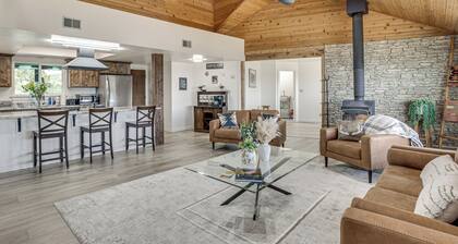 On-site Creek + Views: Grand Mesa Getaway!