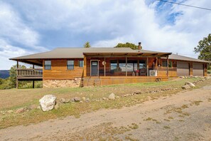 House (5 Bedrooms) | Interior - On-site Creek + Views: Grand Mesa Getaway! (Cedaredge)