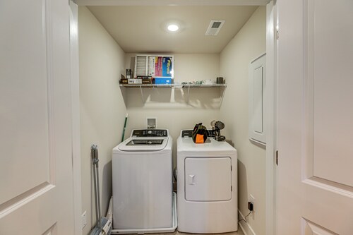 Near Bethany Beach! Oasis w/ Pool Access & Porch