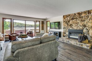 House (3 Bedrooms) | Interior - Property Windy Cove Waterfront Reserve (Roach)
