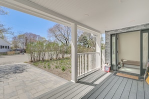 House (6 Bedrooms) | Interior - 2 Mi to Nantasket Beach! Group Retreat w/ Patio (Hull)