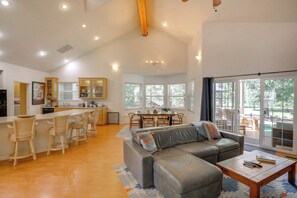 Interior - Game Room & On-site Golf Course! Lake Almanor Home (Westwood)