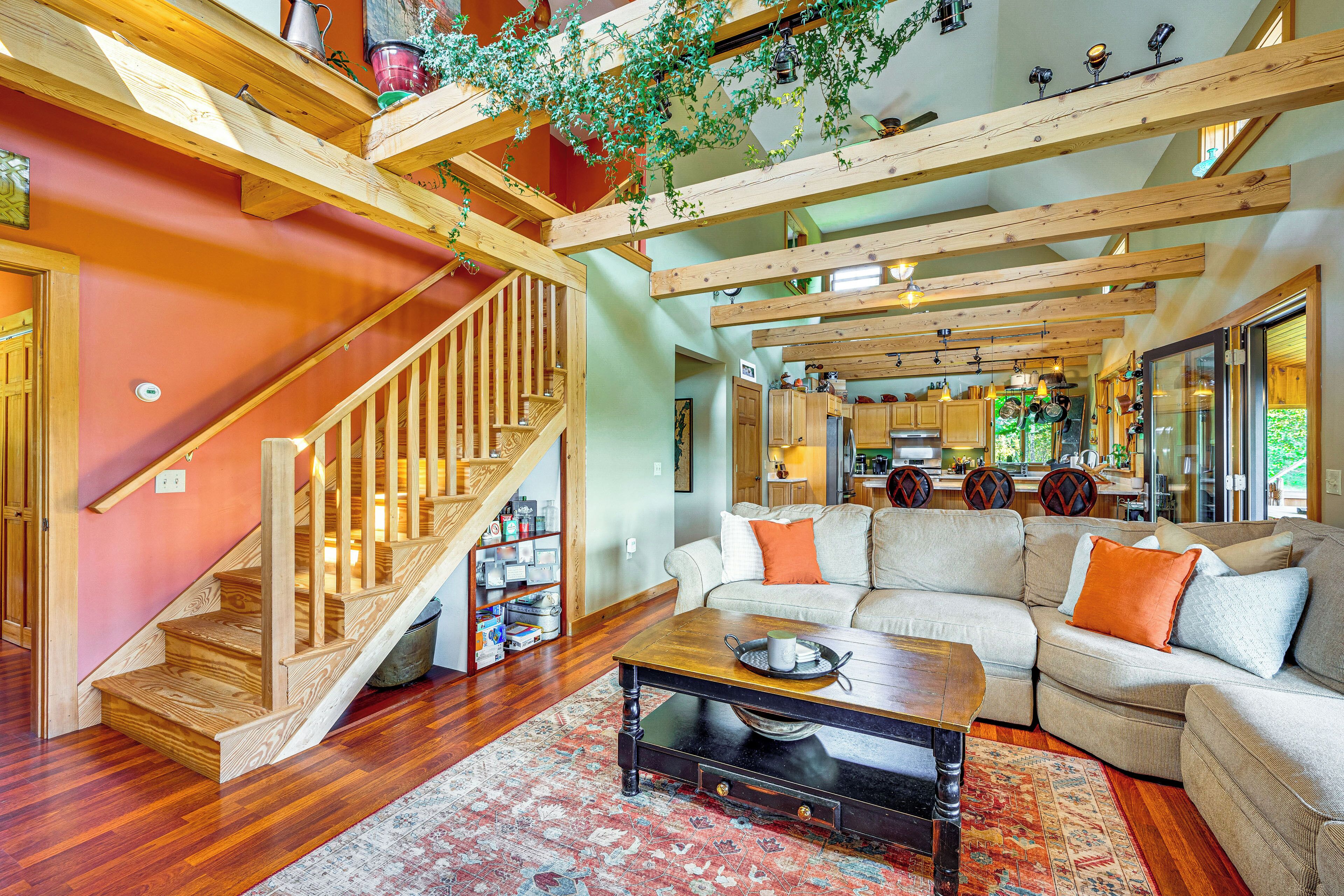 House (4 Bedrooms) | Interior