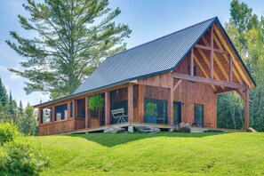 Interior - Secluded 2-cabin Property in Greensboro w/ Views (Stannard)