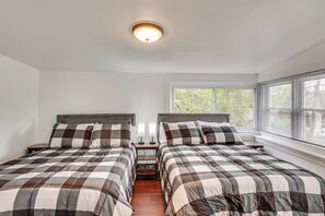 Interior - Nature & City Access! Family Home in North Jersey (Lincoln Park)