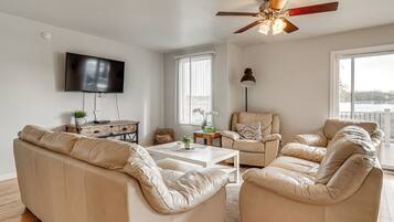 House (5 Bedrooms) | Interior