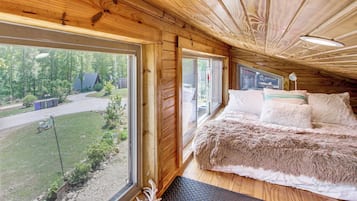 House (1 Bedroom) | Interior