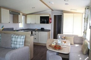 Interior - Trevithick – Peaceful Cornish Countryside Escape near Looe & Polperro (No Man's Land)