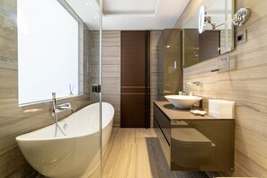 Bathroom - Villa Mandragora Seafront Villa with Private Pool and Dock (Orahovac)
