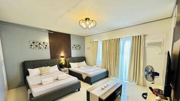 1 bedroom, in-room safe, desk, free WiFi