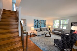TV - Quaint Pet Friendly Home In South Rehoboth! (Rehoboth Beach)