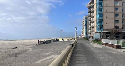 Oceanfront 2BR/2BA on the Promenade | Ocean View | 1 Block to Downtown