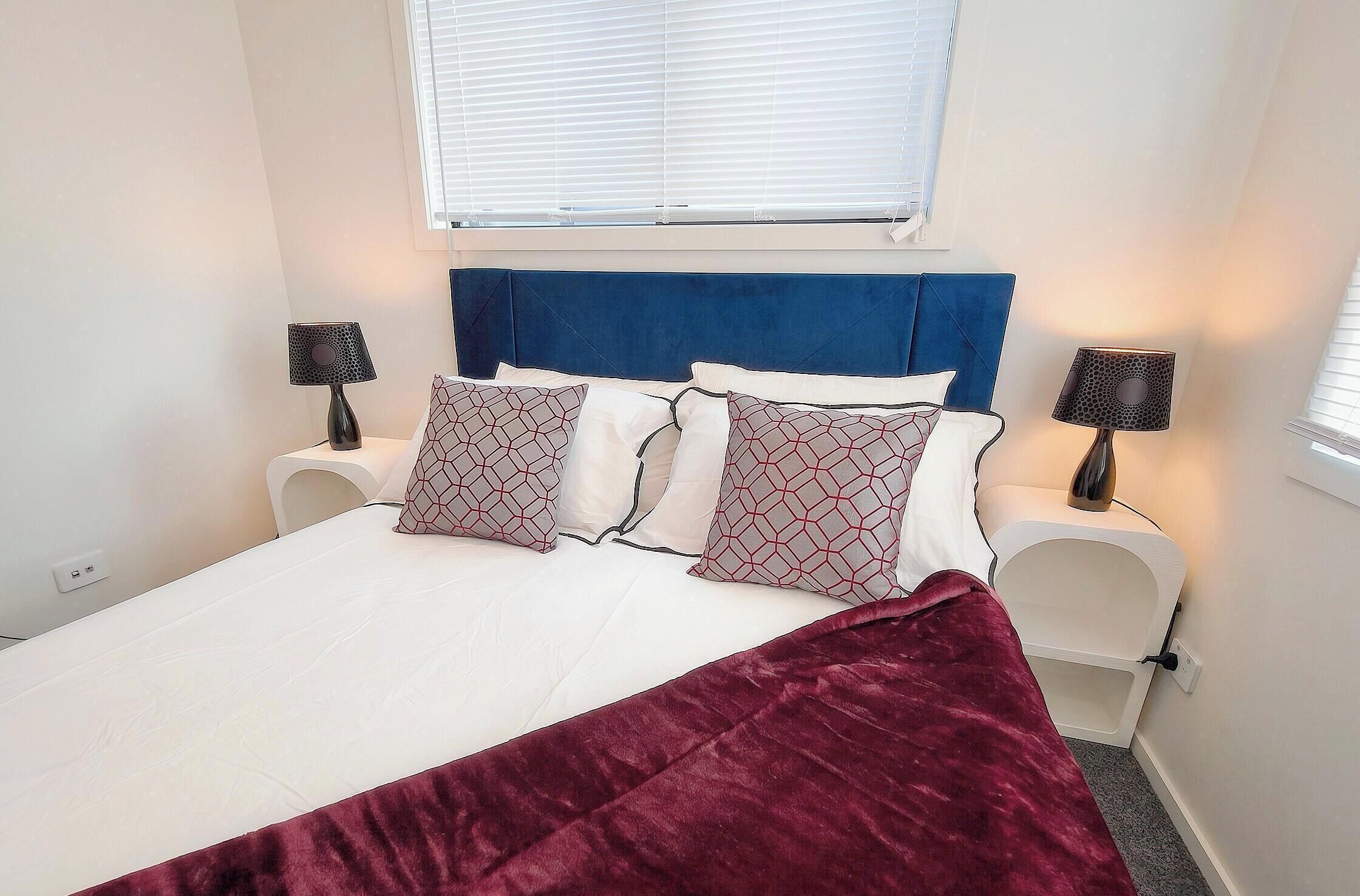 2 slaapkamers, een strijkplank/strijkijzer, gratis wifi, beddengoed