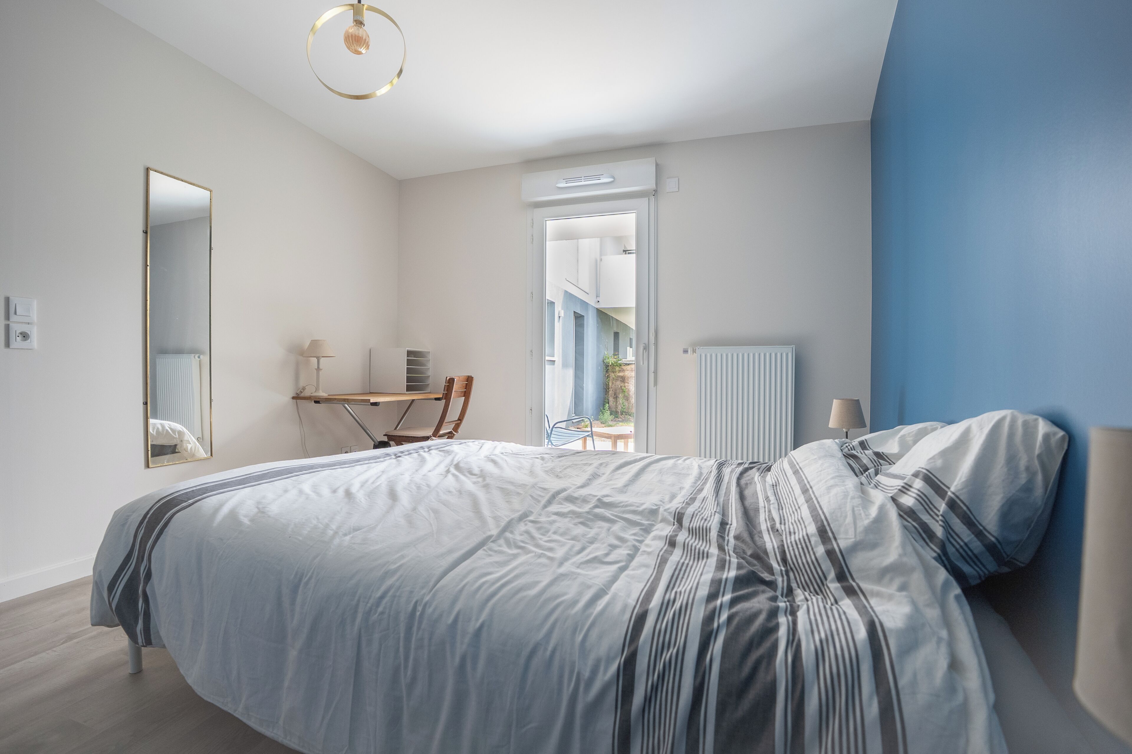2 habitaciones, escritorio, wifi gratis y ropa de cama 