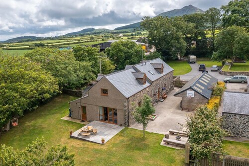 Large Barn Conversion on a Working Farm on the Llŷn Peninsula | Rhiwal