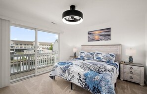 Iron/ironing board, free WiFi, bed sheets - 4 BR 3.5 BA Waterfront Townhouse with Great Midtown Location (Ocean City)
