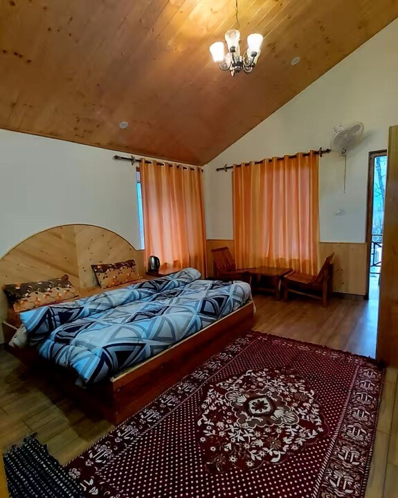 Private 4-room Cottage In Manali - Lahaul And Spiti