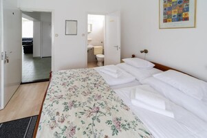 Classic Single Room, City View | Laptop workspace, iron/ironing board, free WiFi