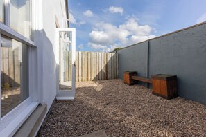Terrace/patio - Sheriff's Tower Cottage - West (Bishop Auckland)