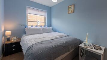 2 bedrooms, individually decorated, individually furnished, free WiFi