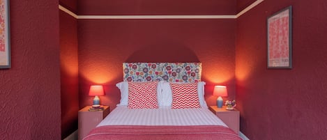 2 quartos, Wi-Fi de cortesia, individualmente decorados