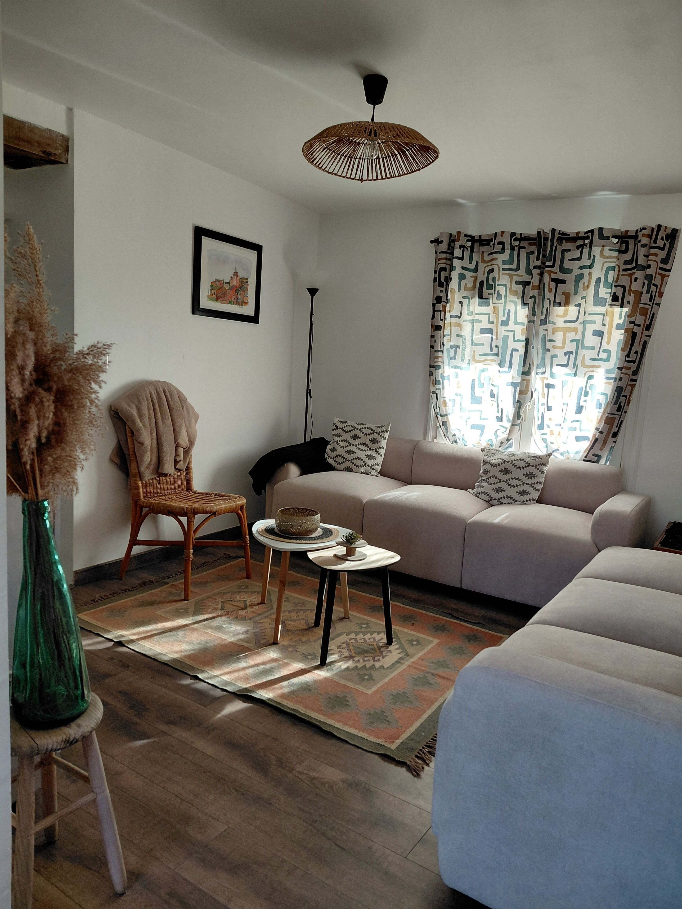 Capital Of The Luberon, Apartment With Terrace 2 Minutes From Apt Town Center. - Apt